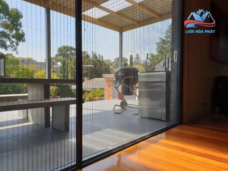 Lý do nên lắp cửa lưới chống muỗi cố định