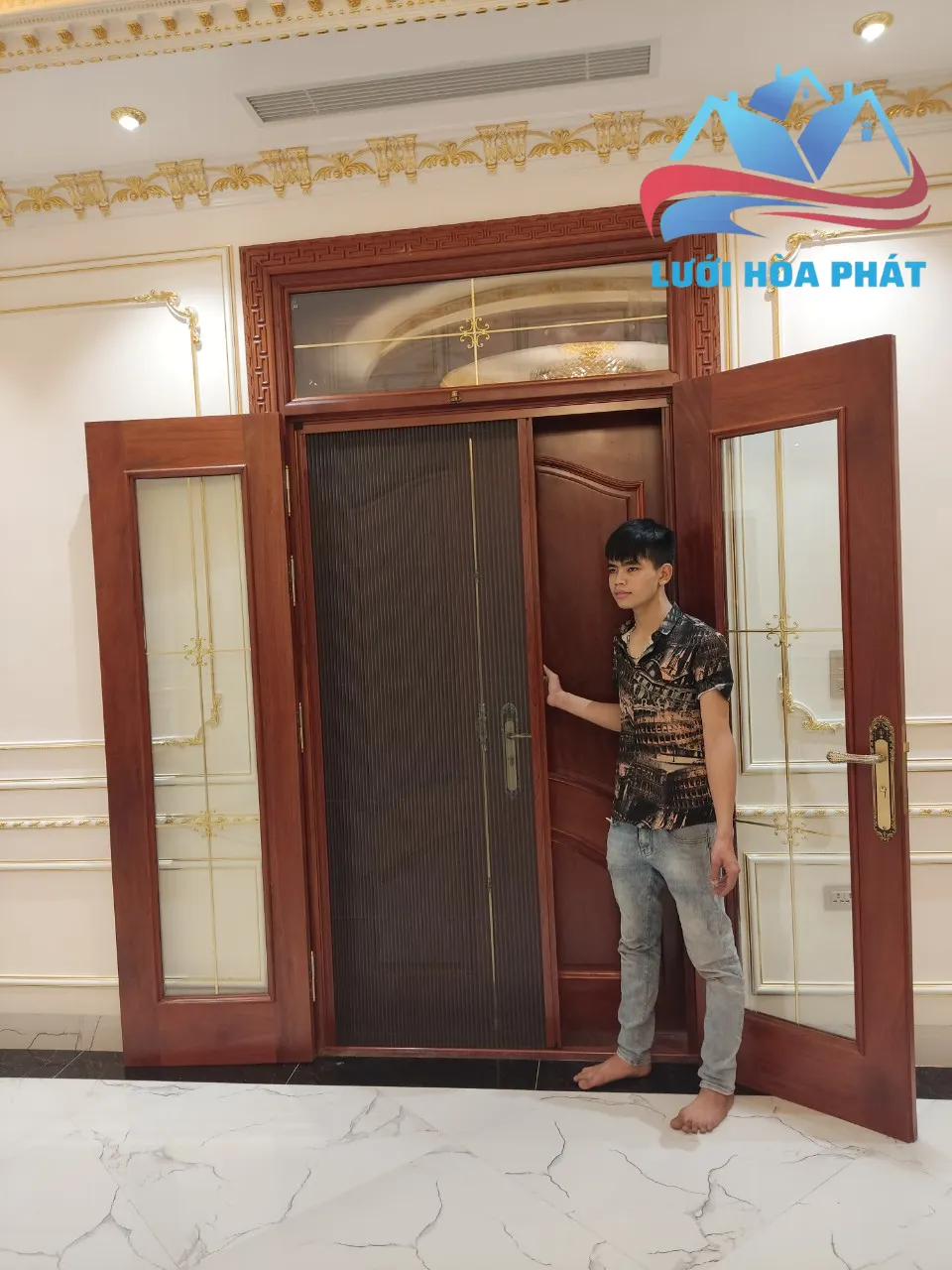 Cửa lưới chống muỗi tự cuốn