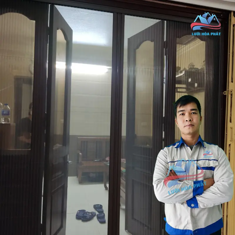 Cửa lưới chống muỗi dạng xếp 2 cánh màu Cafe DX 11